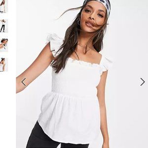 NEW! In The Style x Dani Dyer shirred crop top with frill shoulder detail -